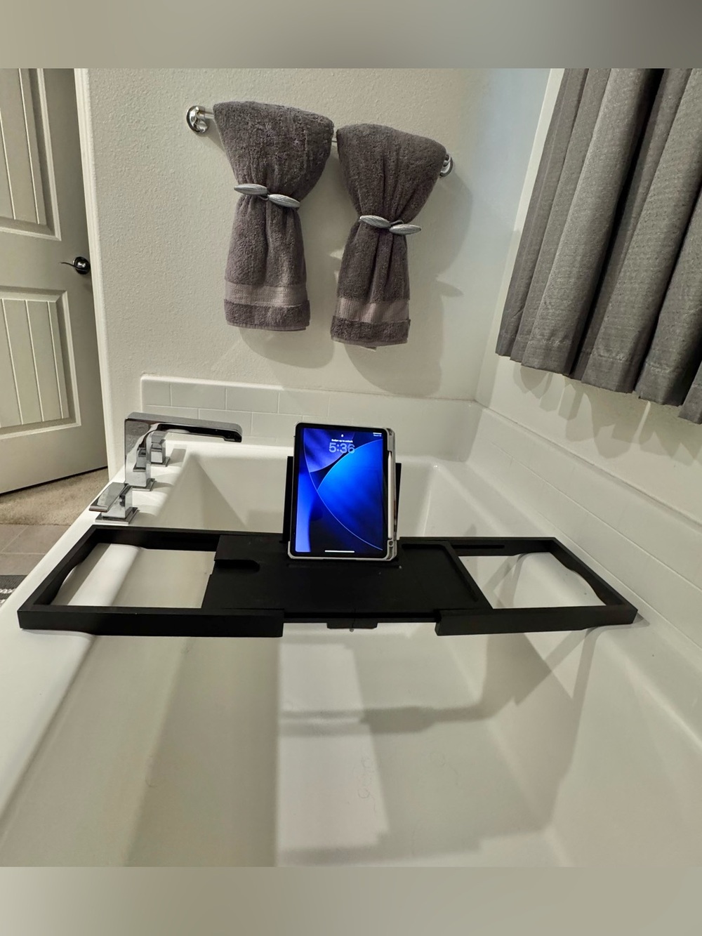 Black Bathtub Caddy Tray with Tablet Stand